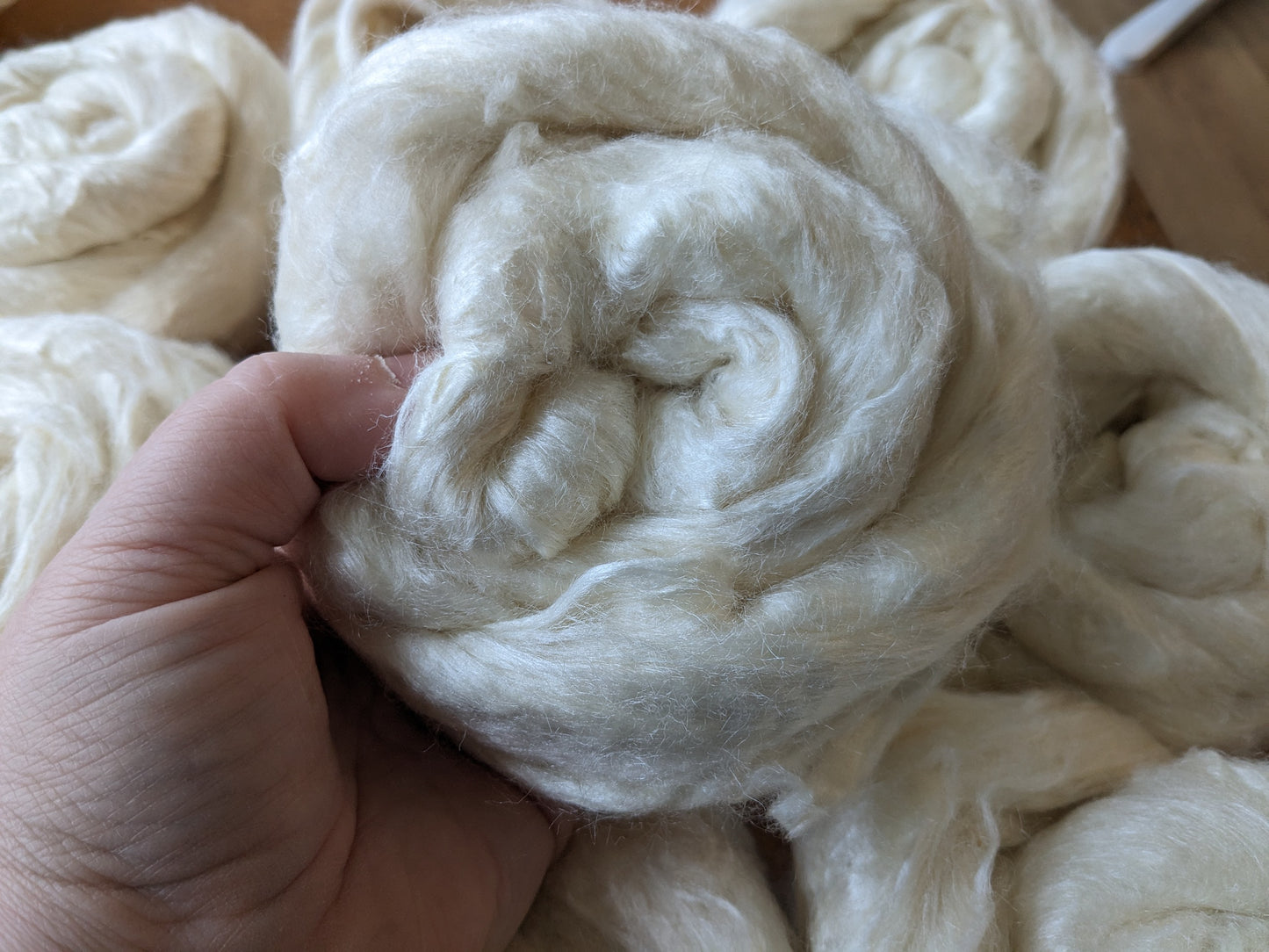 50g natural silk fibres - bleached tussah silk brick