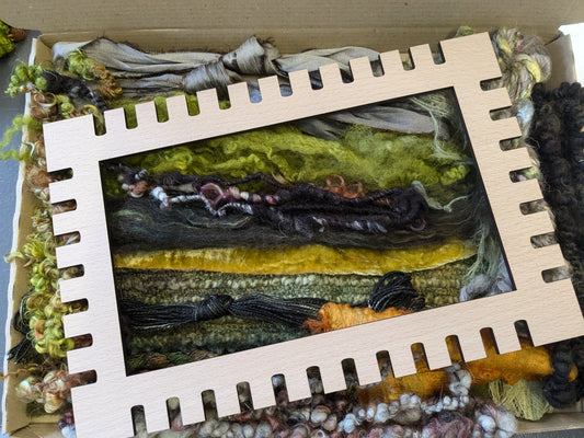 Moss, lichen and bark pack with basic weaving frame 04