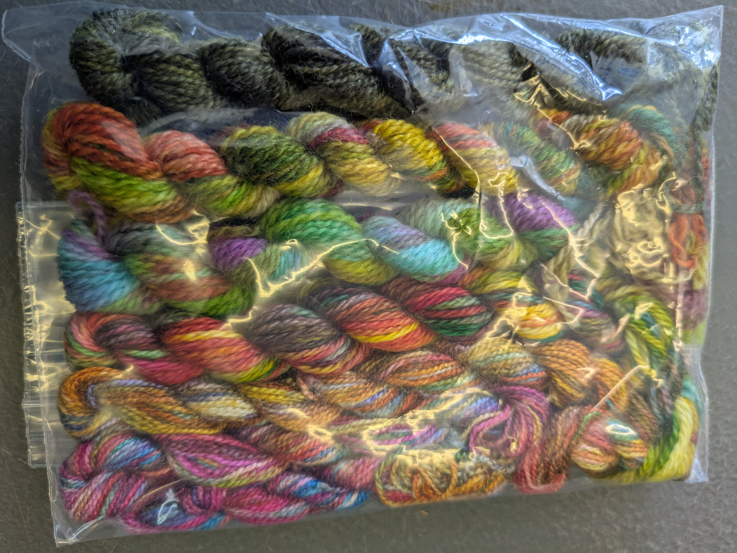 Threads packs , mix to experiment pack E