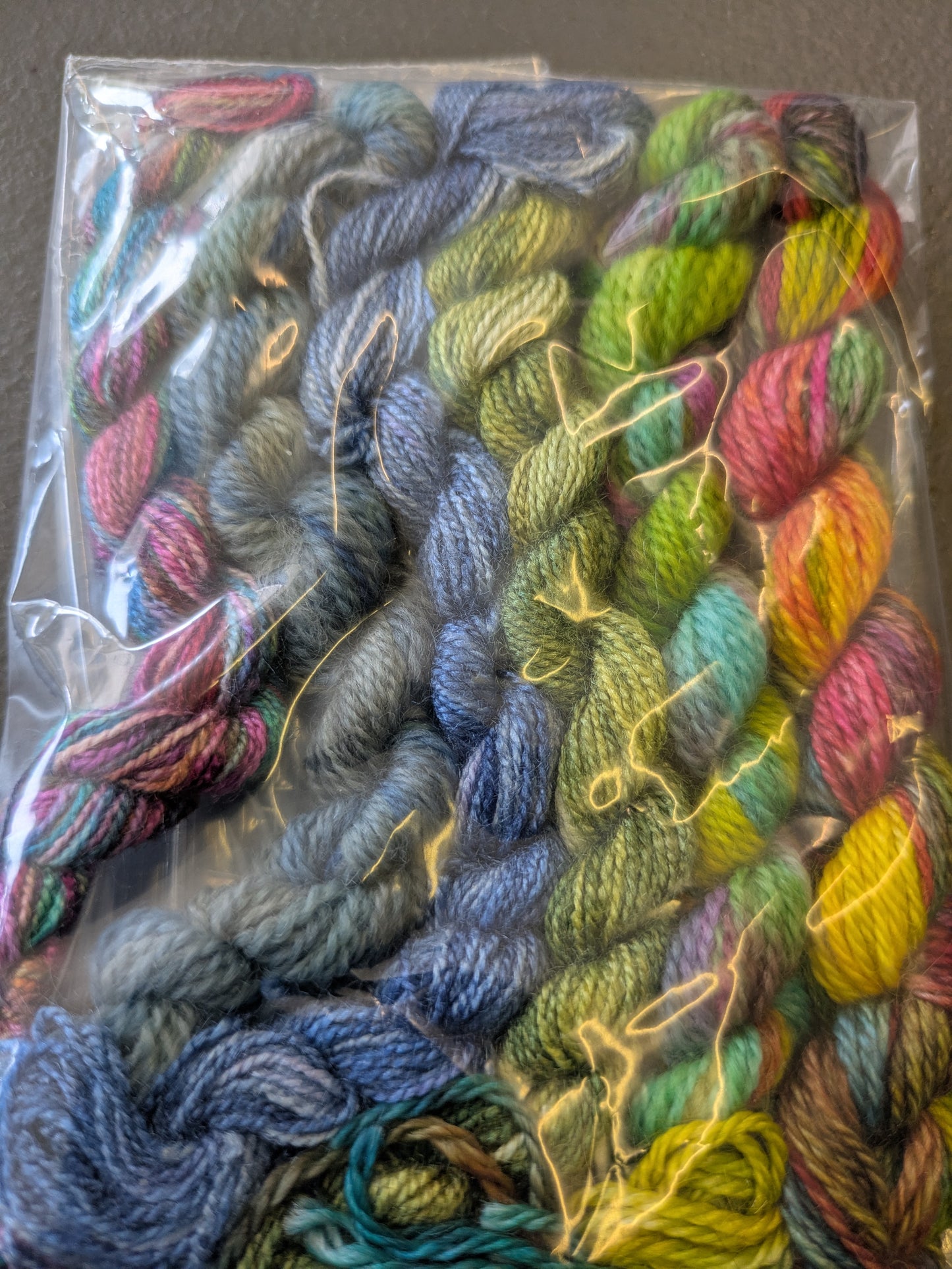 Threads packs , mix to experiment pack F