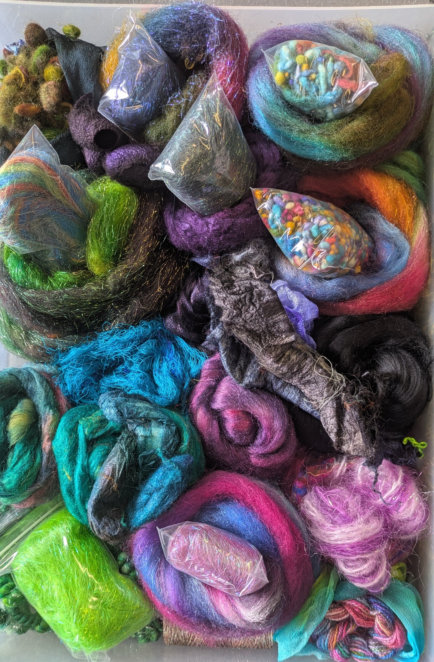 200g luxury textural additions galaxy geodes LFAGG05