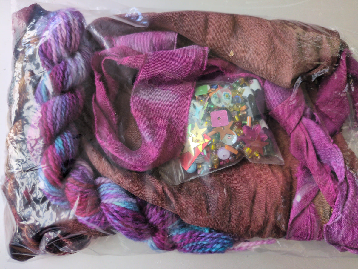Mini creativity stitch packs , mix to experiment with CPY35