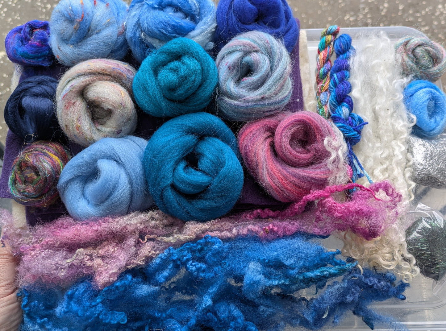 140g luxury wet felt pack with added texture WF04