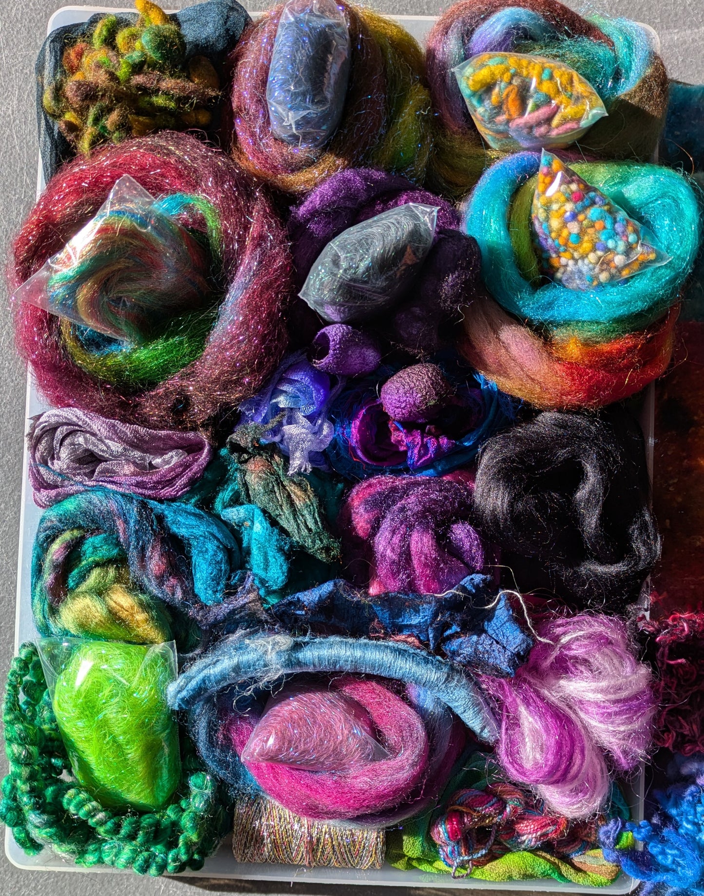 200g luxury textural additions galaxy geodes LFAGG02