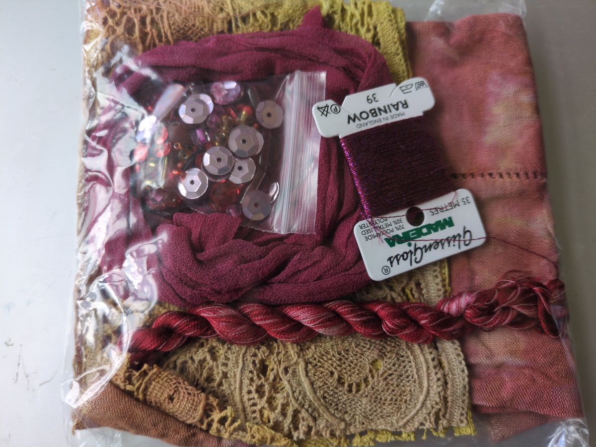 Mini creativity stitch packs , mix to experiment with CPY40