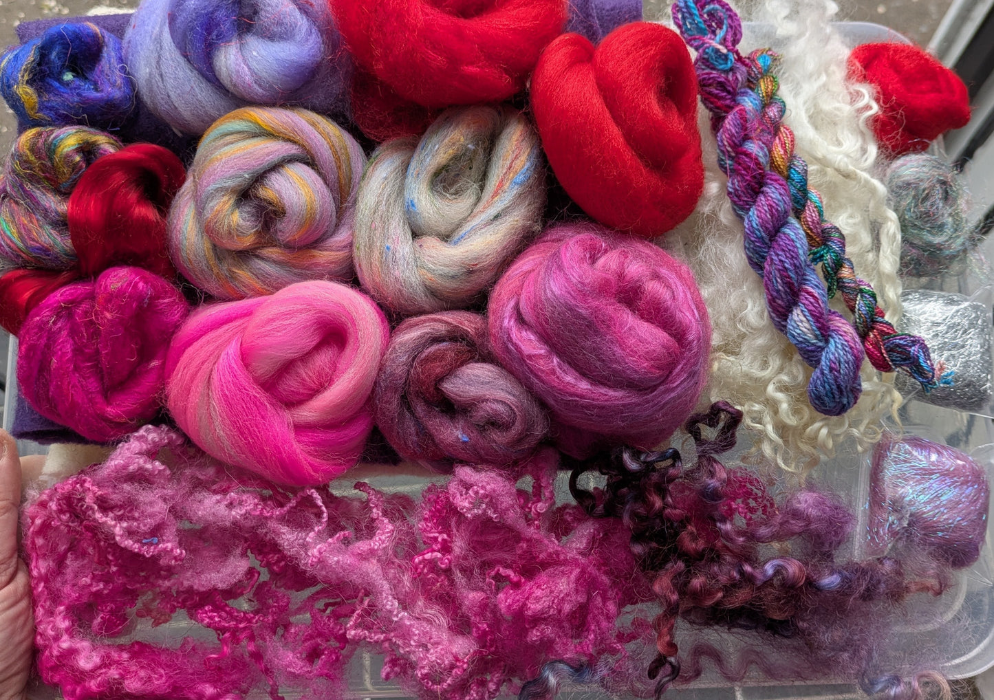 140g luxury wet felt pack with added texture WF07