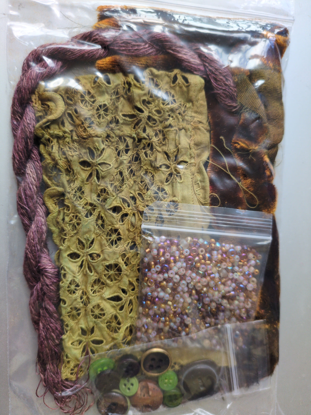 Mini creativity stitch packs , mix to experiment with CPY51
