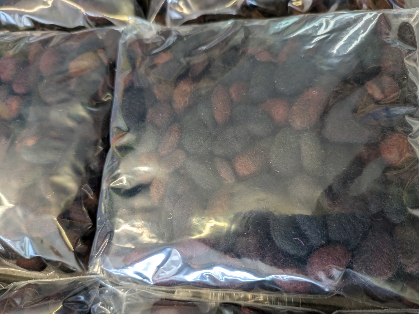 25g pebbles - mix of hand-dyed fibres made into little pebbles - pebs35