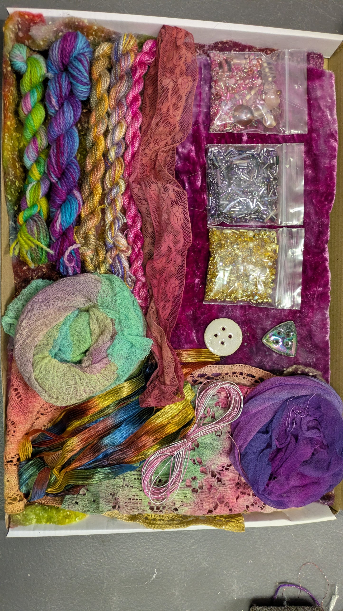 Large Magic &Mystery creativity packs , stitch experiment CPM&M10