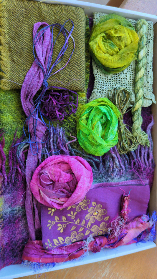 Large Thistles creativity packs , stitch experiment THCP09