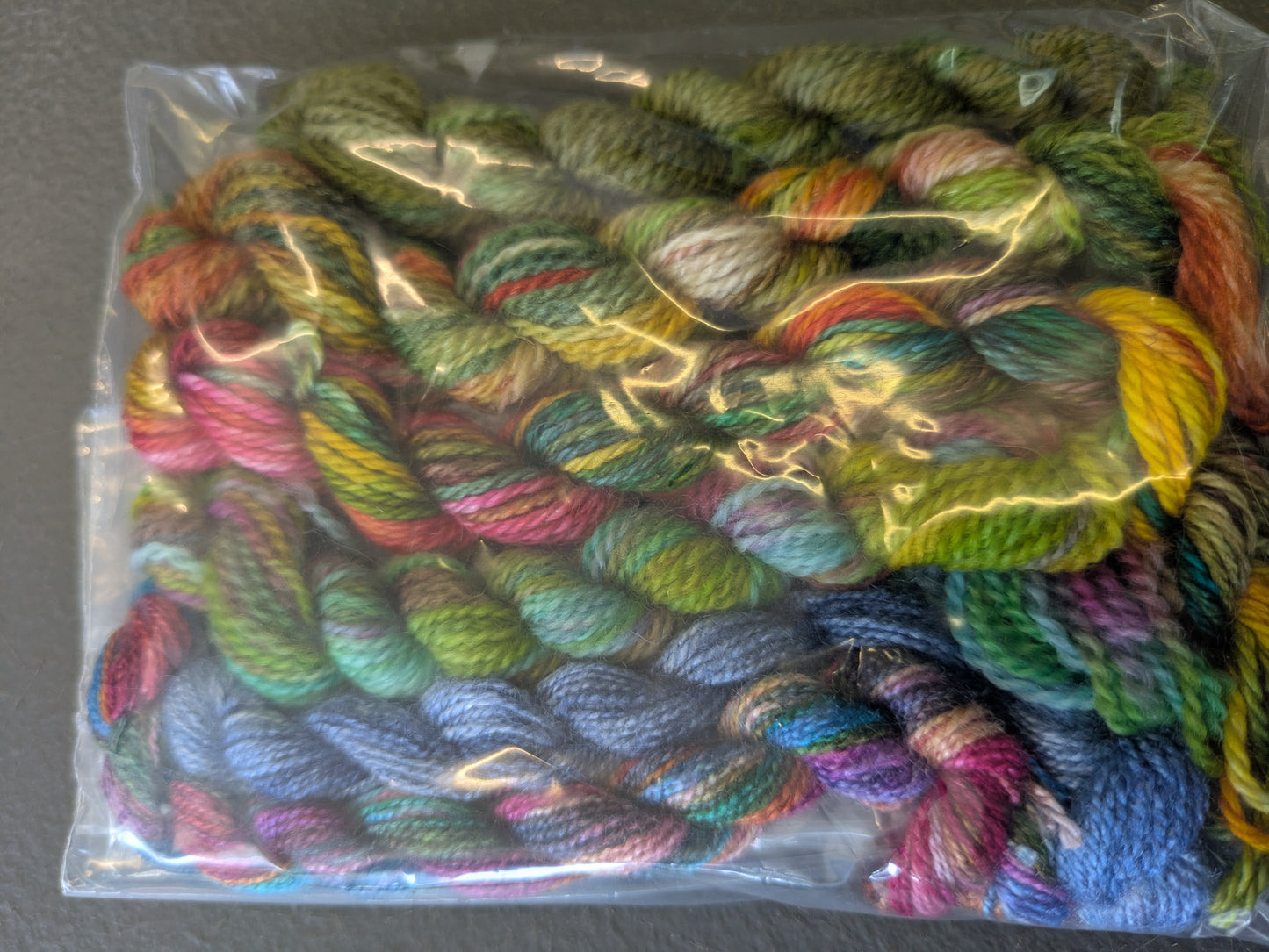 Threads packs , mix to experiment pack D