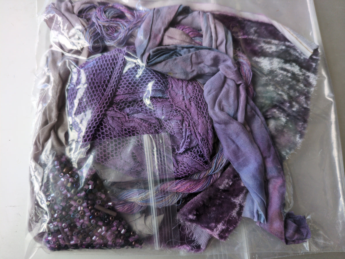 Mini creativity stitch packs , mix to experiment with CPY45
