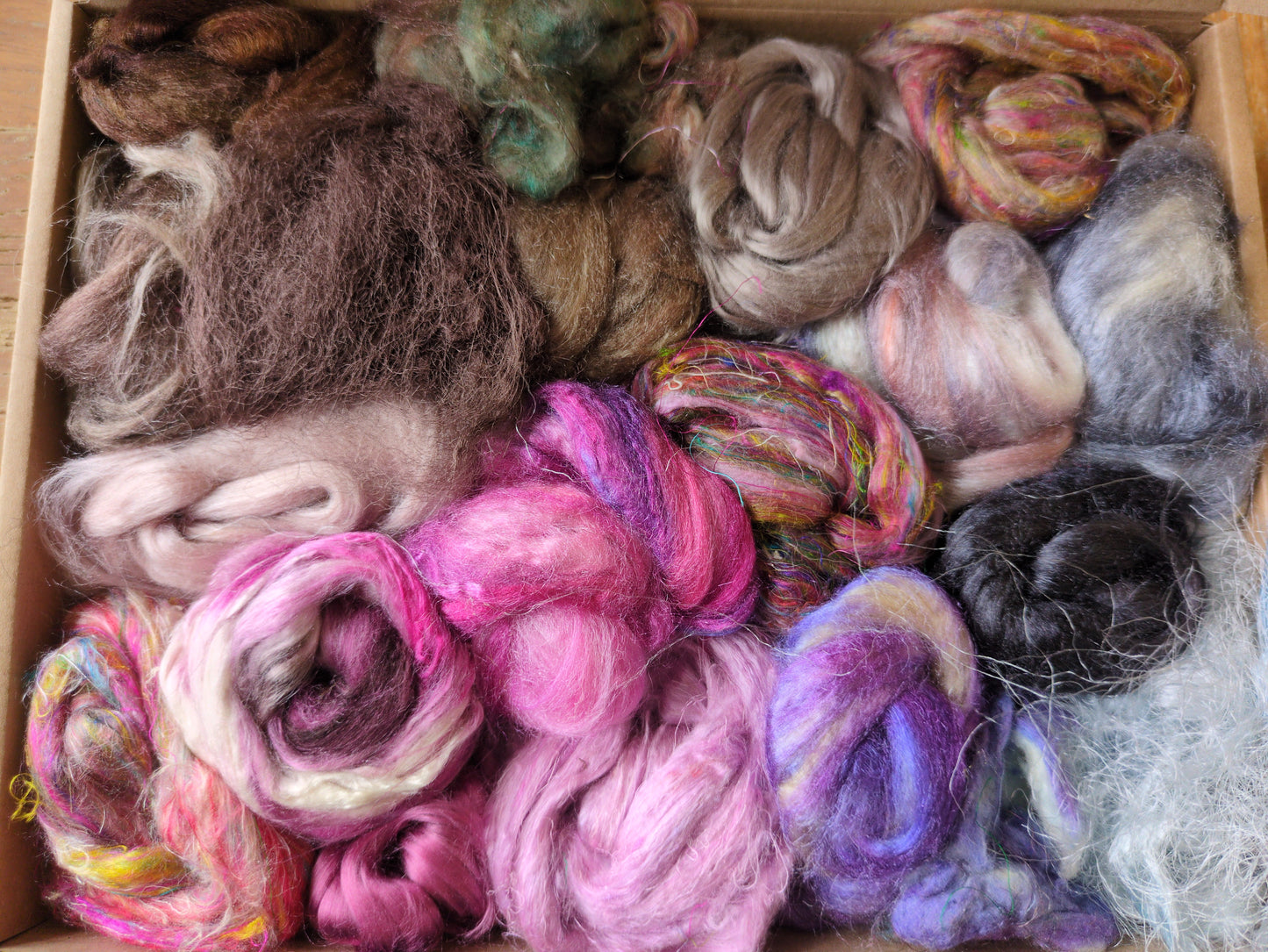 80g Silk additions box, mix of textures SAB02