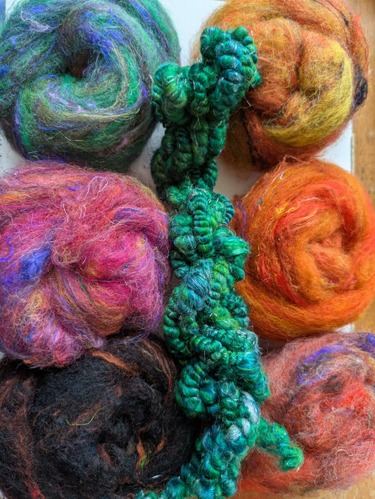 70g luxury needle felt party pumpkin pack with added hand spun tendrils pumpkin5