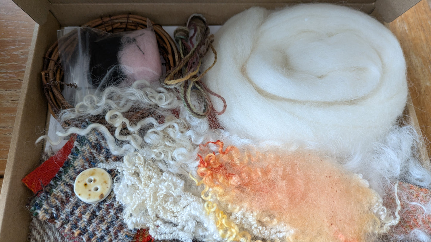 Mini needle felt sheep wreath kit shwr02