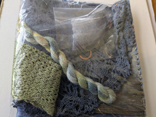 Mini creativity stitch packs , mix to experiment with CPY29