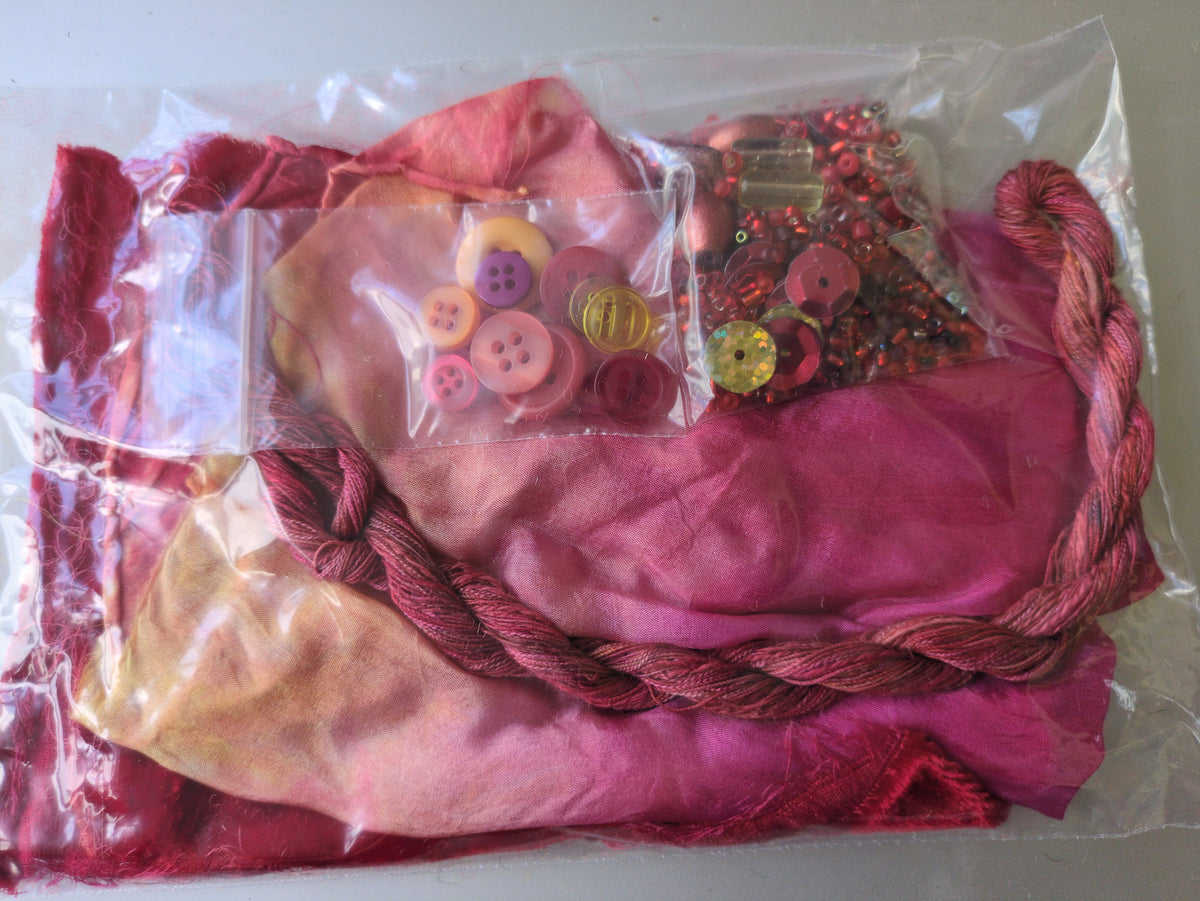 Mini creativity stitch packs , mix to experiment with CPY54