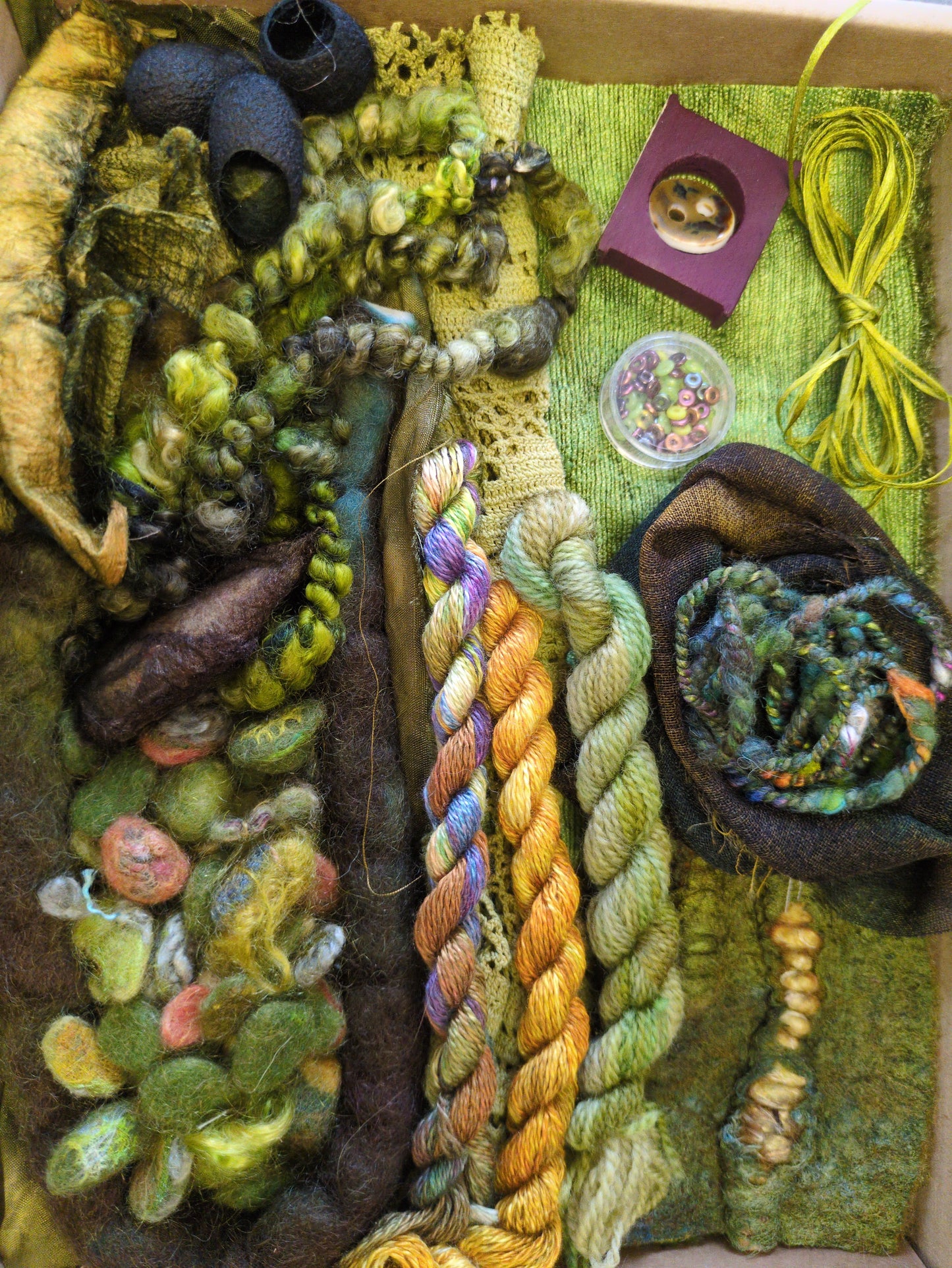 Kelp Creativity mixed media textiles Box- kelpCB02