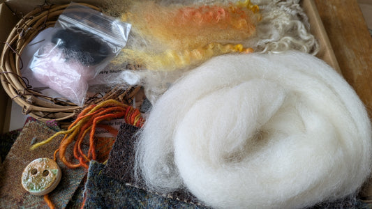 Mini needle felt sheep wreath kit shwr09