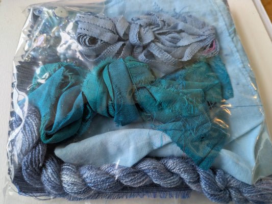 Mini creativity stitch packs , mix to experiment with CPY12