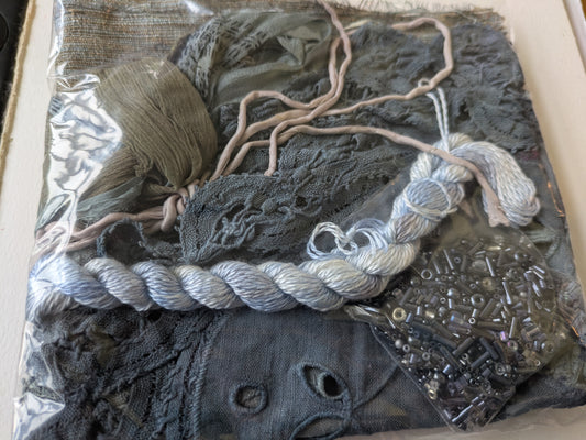 Mini creativity stitch packs , mix to experiment with CPY14
