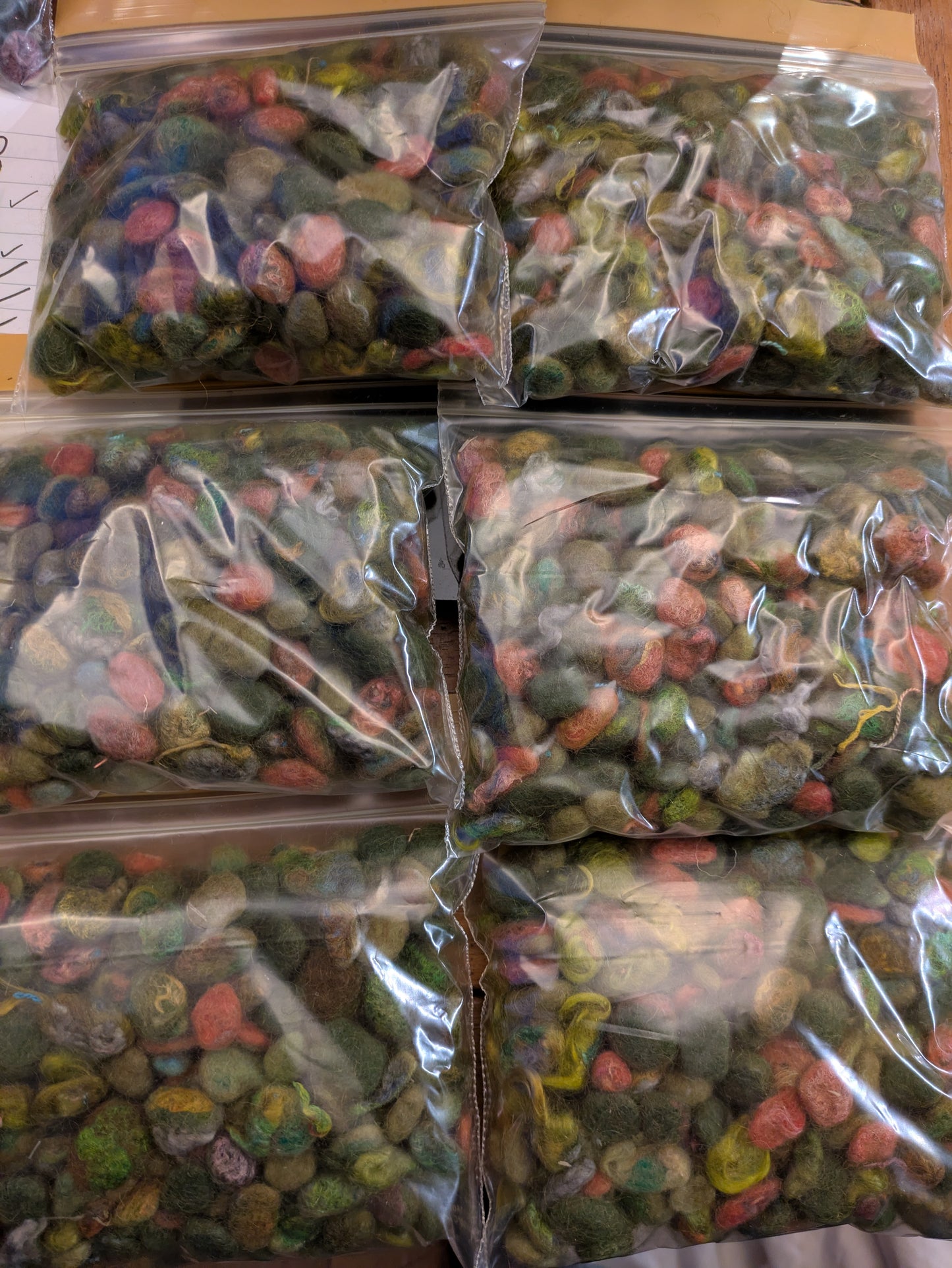 25g pebbles - mix of hand-dyed fibres made into little pebbles - pebs27
