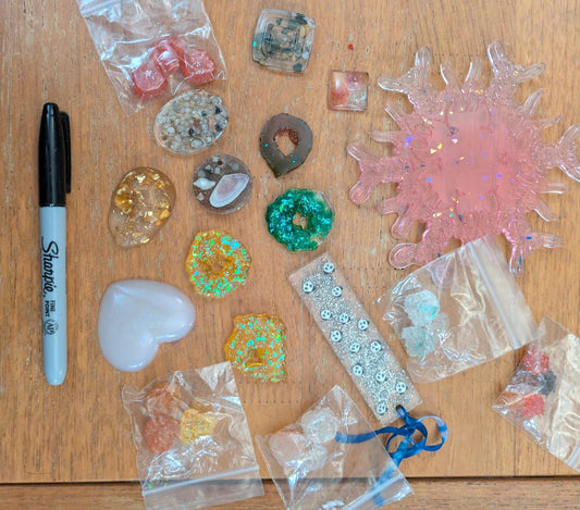 Hope is having a clear out of her resin experiments resin5